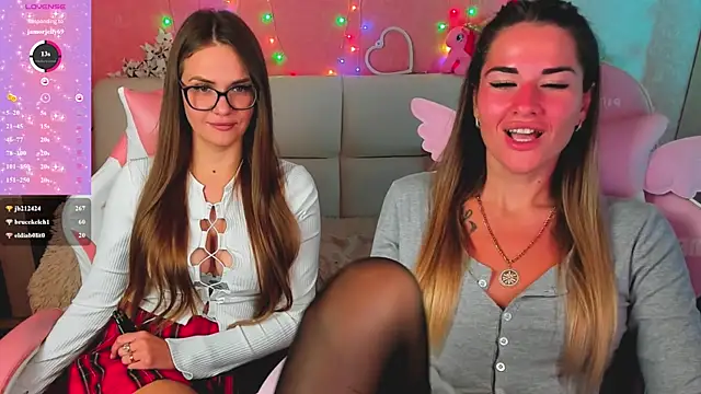 hotty_girls_here's Webcam Show