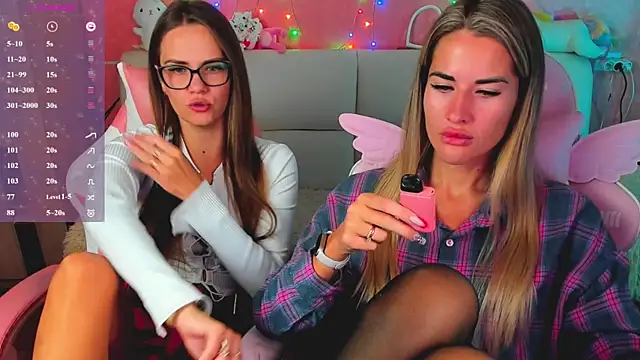 hotty_girls_here webcam show