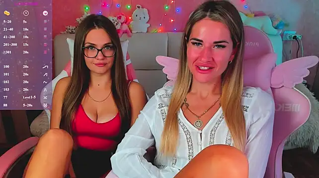 Show modela hotty_girls_here na web-kameri
