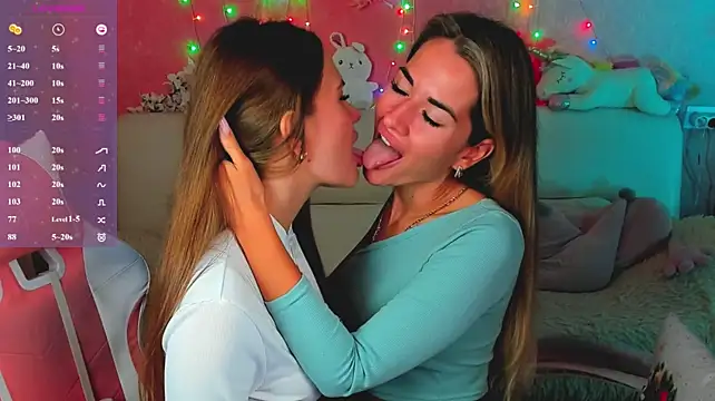 Вебкам-шоу hotty_girls_here