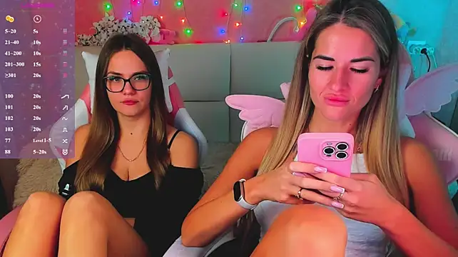hotty_girls_here's Webcam Show