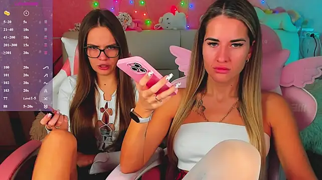Webkamerová show hotty_girls_here