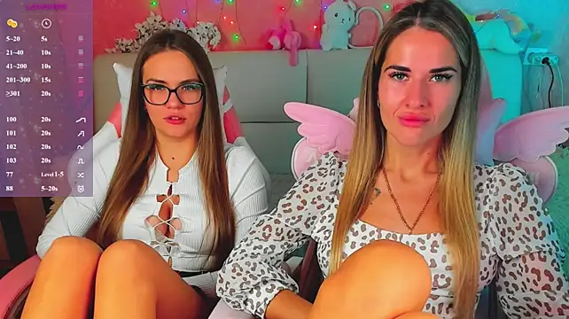 Webkamerová show hotty_girls_here