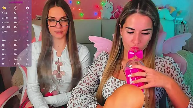 Вебкам-шоу hotty_girls_here