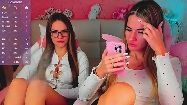Show de hotty_girls_here na webcam
