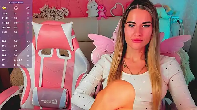 hotty_girls_here webkamerás műsora