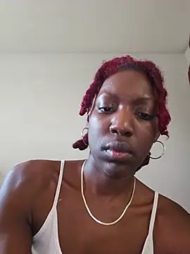 צ'אט XXX בשידור חי של oliviaprettypussy