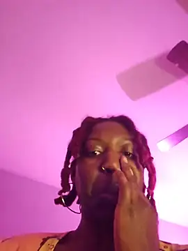 צ'אט XXX בשידור חי של oliviaprettypussy