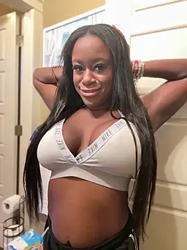 TikaMoon's Webcam Show