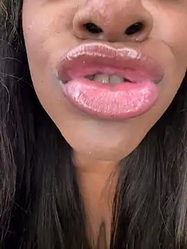 TikaMoon's Webcam Show