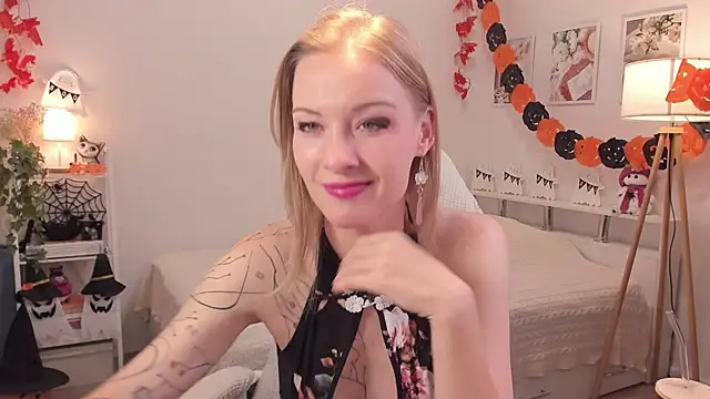 SexyStitcher's Webcam Show