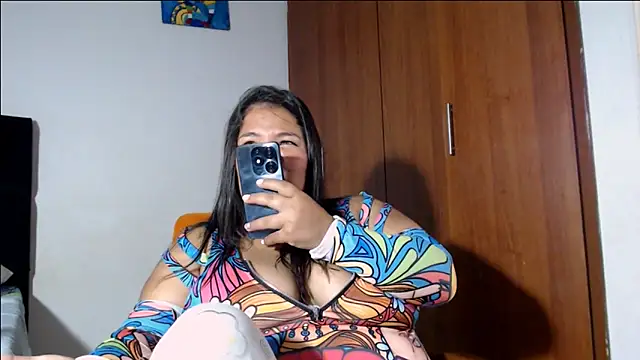 Chat soba uživo modela Van3orgasm4me