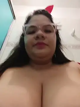 Van3orgasm4me Adlı Modelin Canlı XXX Sohbeti