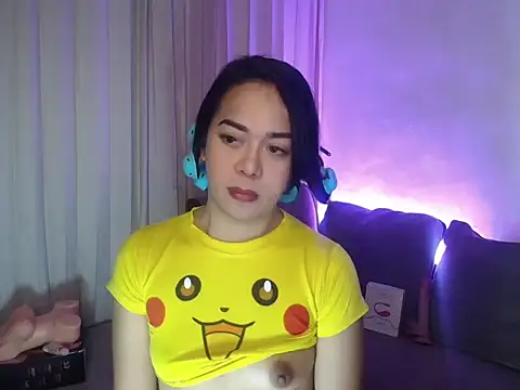 femininetranscummer's Webcam Show