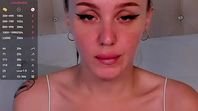 LianaFord's Live XXX Chat