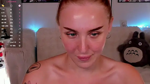 LianaFord 现场XXX聊天