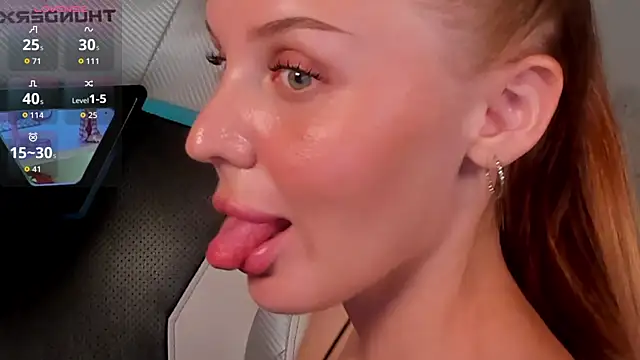 LianaFord's Live XXX Chat