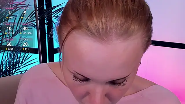 LianaFord 现场XXX聊天
