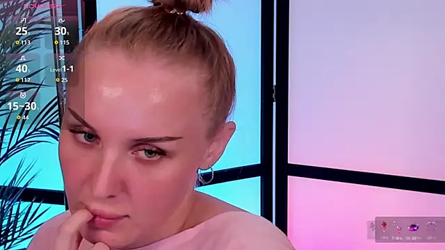 LianaFord Adlı Modelin Canlı XXX Sohbeti