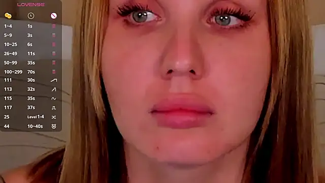 LianaFord's Live XXX Chat