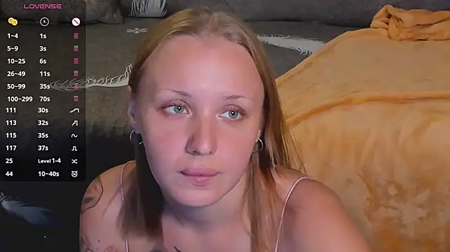 LianaFord's Live Chat Room