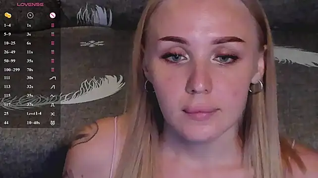 LianaFord's Live XXX Chat