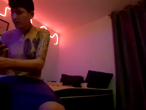 cheekyboyxn Webbikameraesitys
