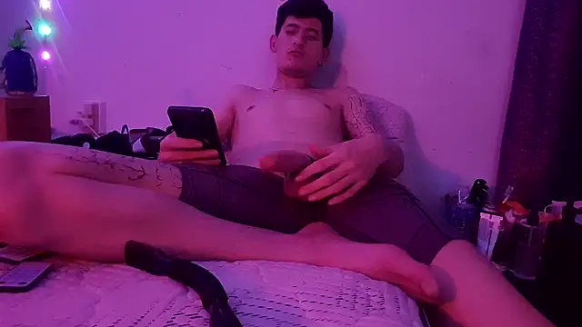 cheekyboyx webkamerás műsora