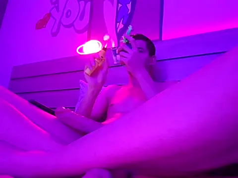 cheekyboyx: διαδικτυακό σόου στην κάμερα