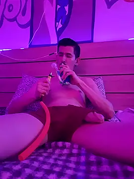 cheekyboyx 在線直播表演