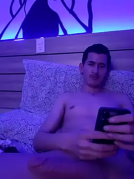 cheekyboyx Adlı Modelin Web Kamerası Şovu