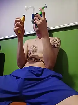 Pokazy przed kamerką – cheekyboyx