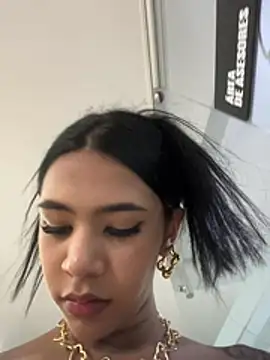AntonellaRossi's Live XXX Chat