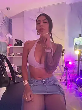 AntonellaRossi Show in webcam
