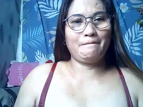 Amazing_Angel22 élő XXX-chatje
