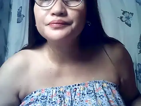 Amazing_Angel22 Adlı Modelin Canlı XXX Sohbeti