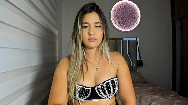 Sofi_isXXX Adlı Modelin Web Kamerası Şovu
