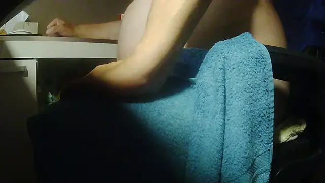 Pokazy przed kamerką – suedel65