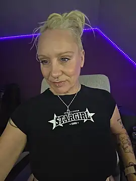 JaninaSecrets_ – webcam-show
