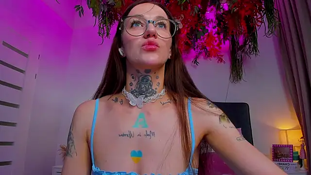PalmLora1 Live XXX-chat