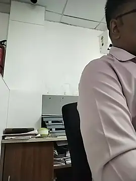 Desi_Lodo_Gujju_Boy 现场XXX聊天