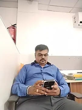Desi_Lodo_Gujju_Boy 网络视讯表演