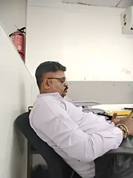 Desi_Lodo_Gujju_Boy 网络视讯表演