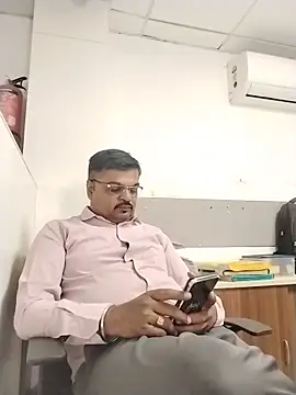 Desi_Lodo_Gujju_Boy 网络视讯表演
