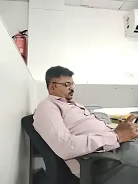 Desi_Lodo_Gujju_Boy webcam show
