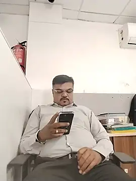 Desi_Lodo_Gujju_Boy Webcam show