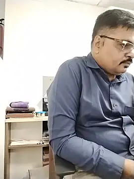 Desi_Lodo_Gujju_Boy élő XXX-chatje