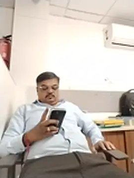 Desi_Gujju_Boy 在線直播表演