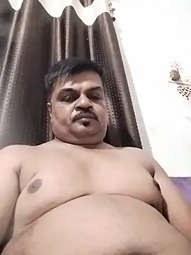 Show modela Desi_Gujju_Boy na web-kameri