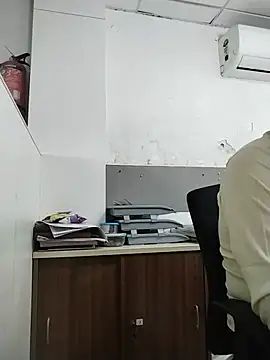 Desi_Gujju_Boyのウェブカメラショー